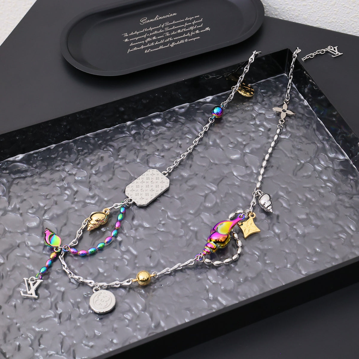 multicolor Necklace for women - alternate angle view 9