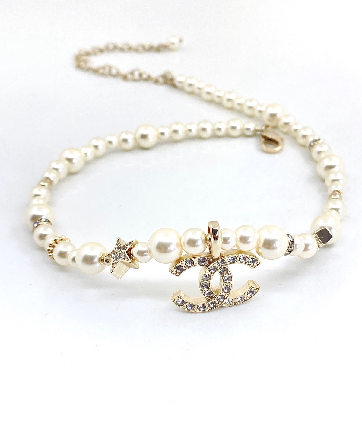 fashion accessory for women - alternate angle view 7