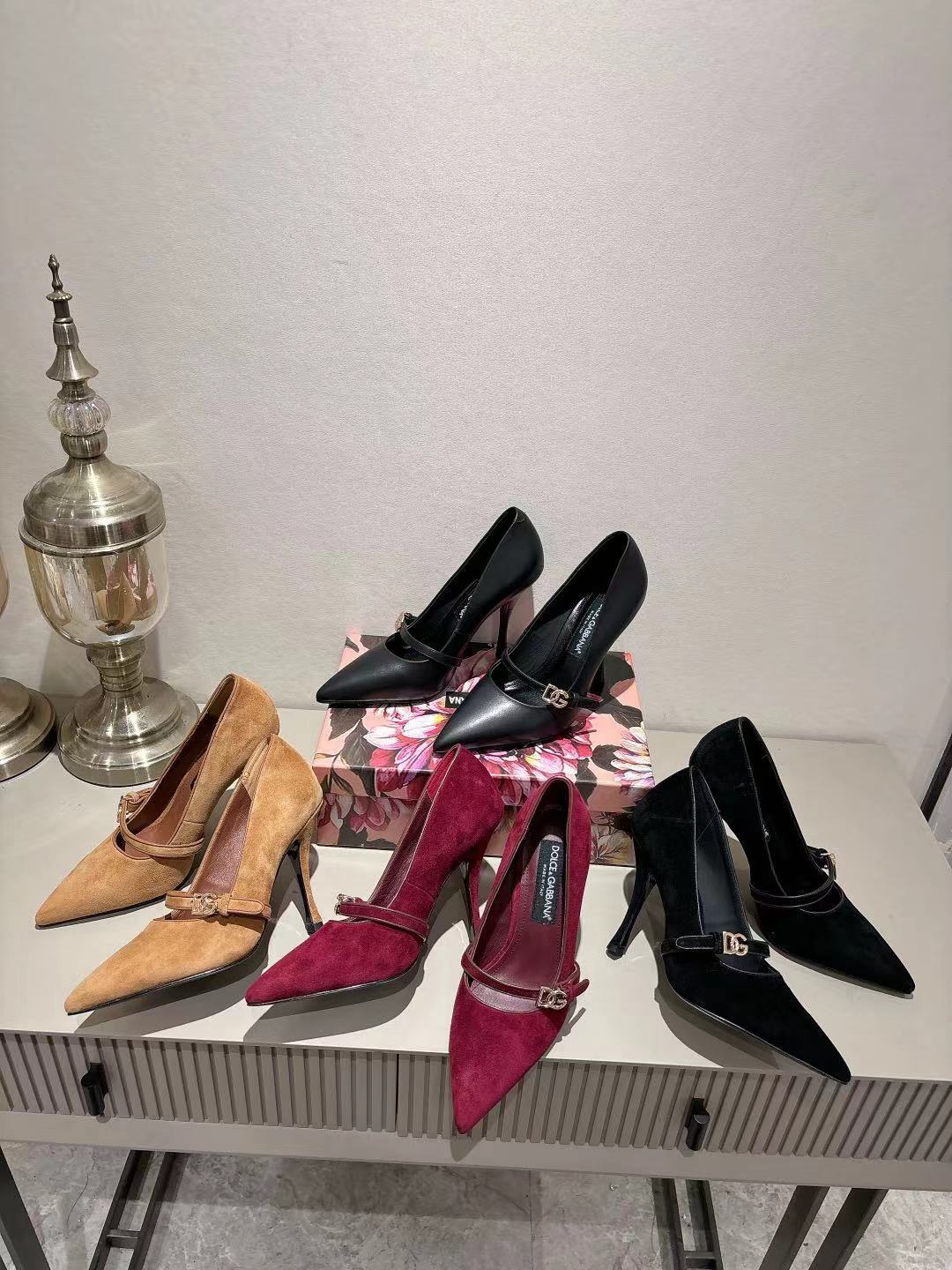 Dolce & Gabbana DG Women's Pointed-Toe Leather Heels