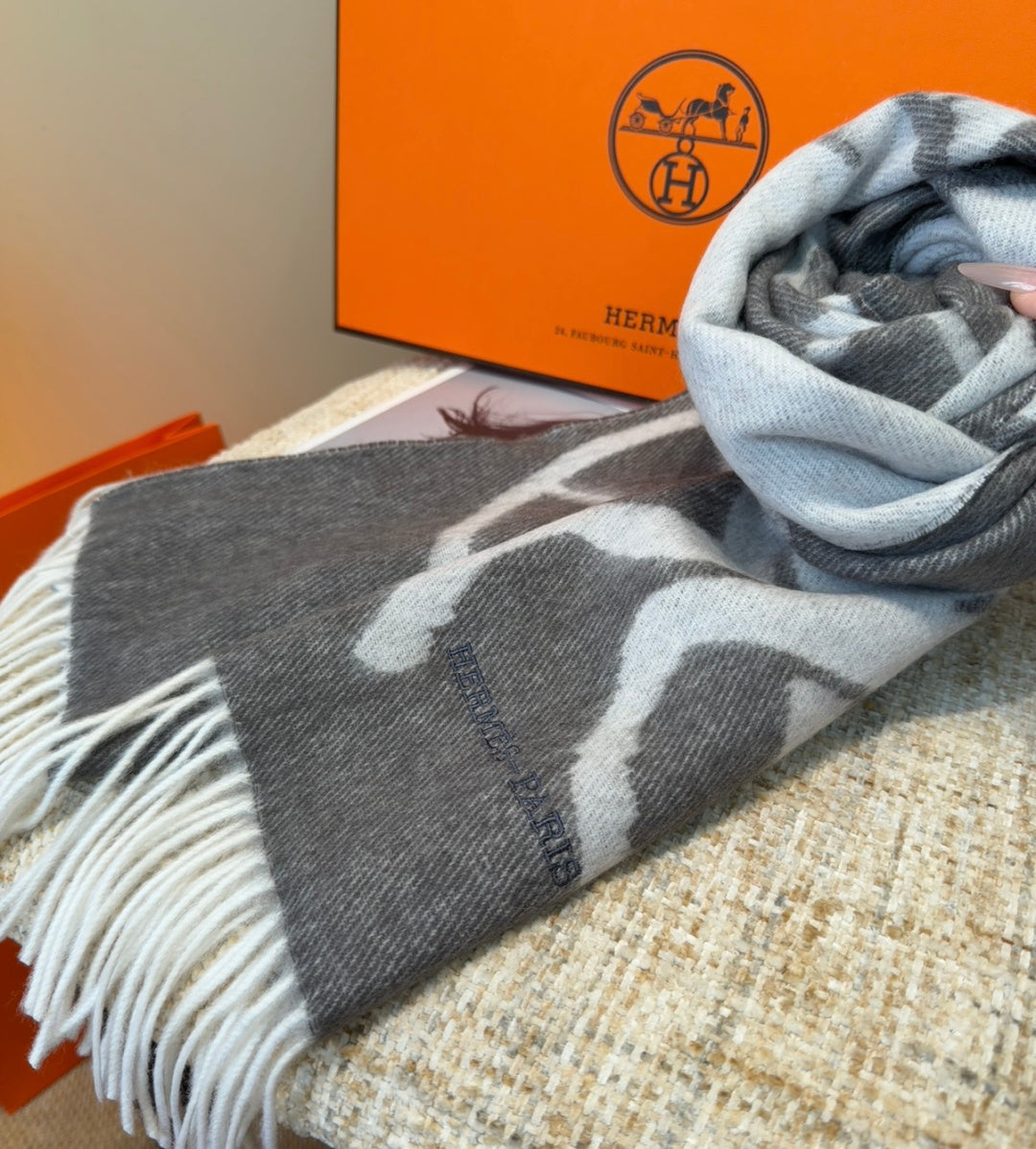 elegant Scarf for unisex couple - alternate angle view 10