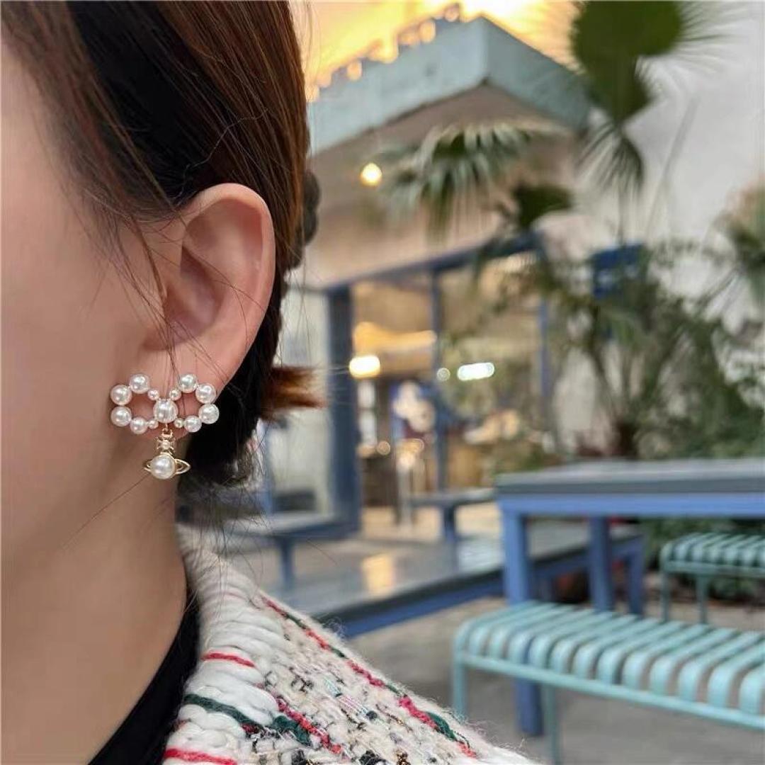 pink pearl Stud Earrings for women - alternate angle view 9