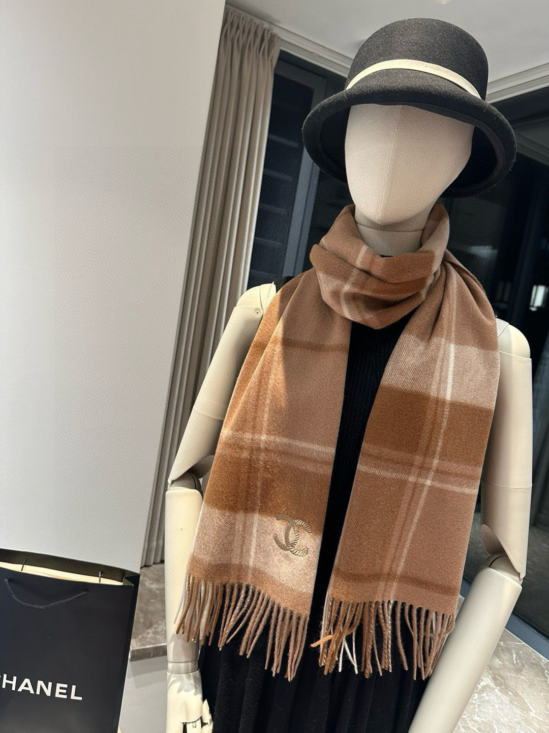 velvet elegant Scarf for women - alternate angle view 9
