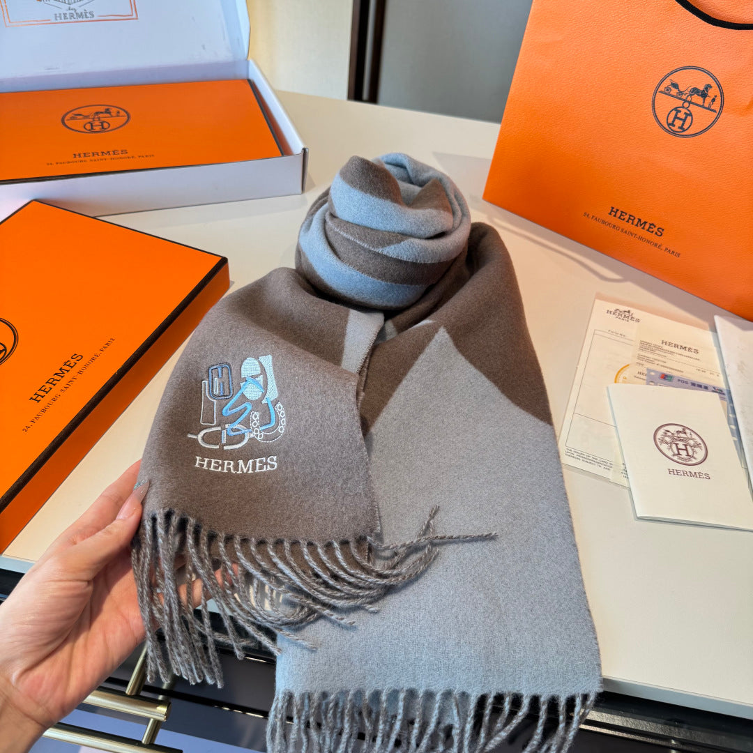 velvet stylish Scarf for men - alternate angle view 10