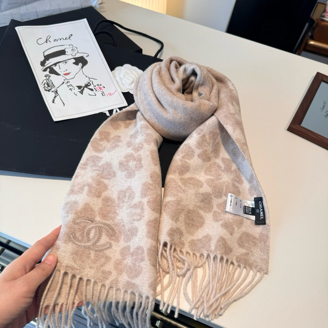 velvet elegant Scarf for women - alternate angle view 9