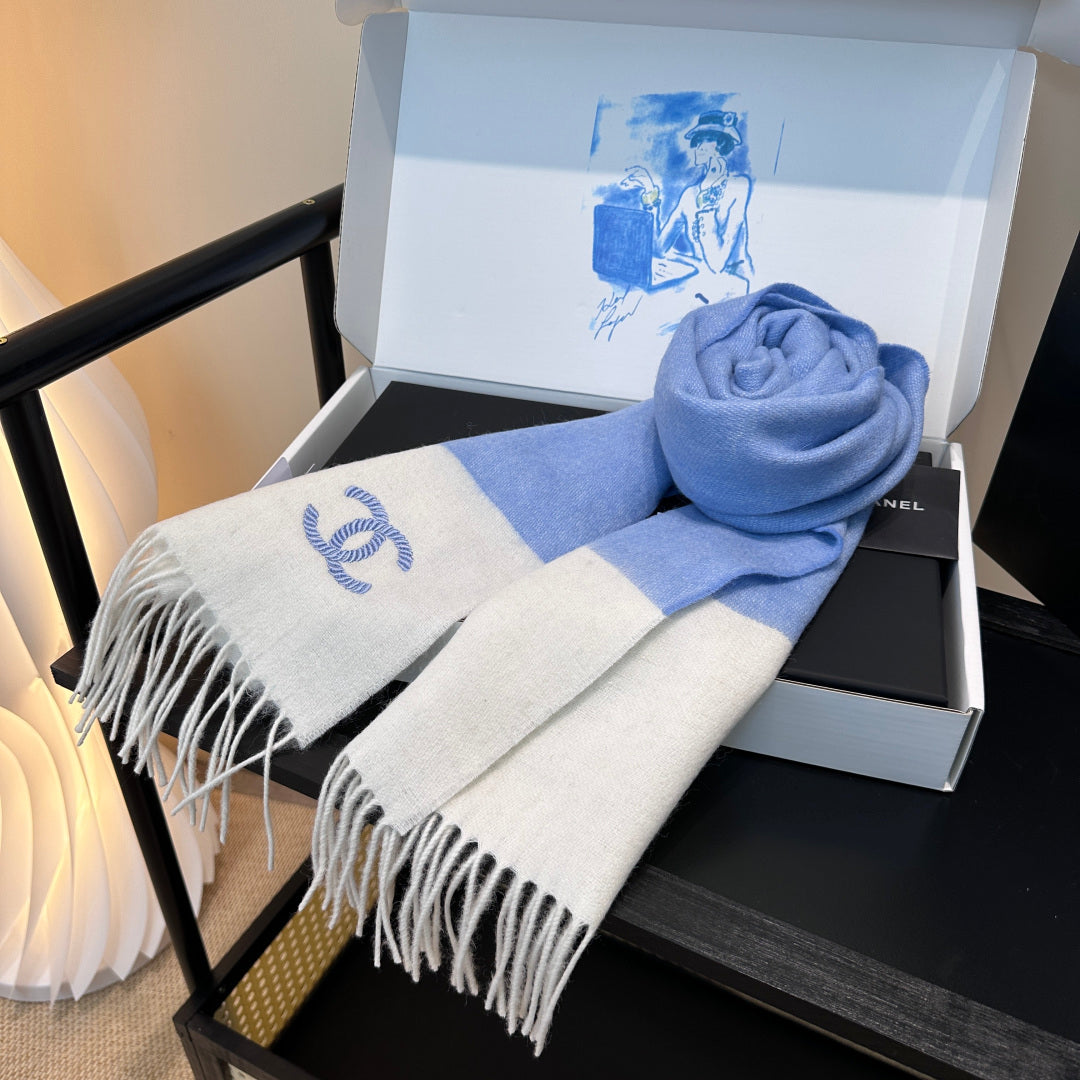 minimalist Scarf for unisex couple - alternate angle view 9