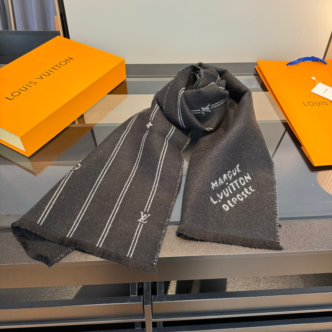 velvet tassel Scarf for men - alternate angle view 9