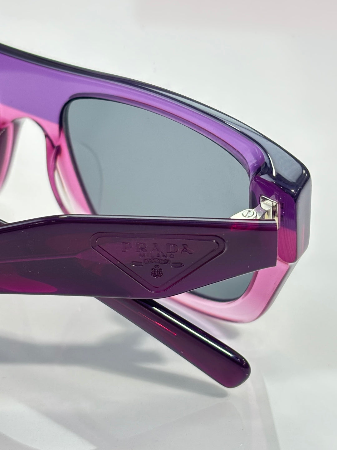 fashion accessory for women - alternate angle view 9