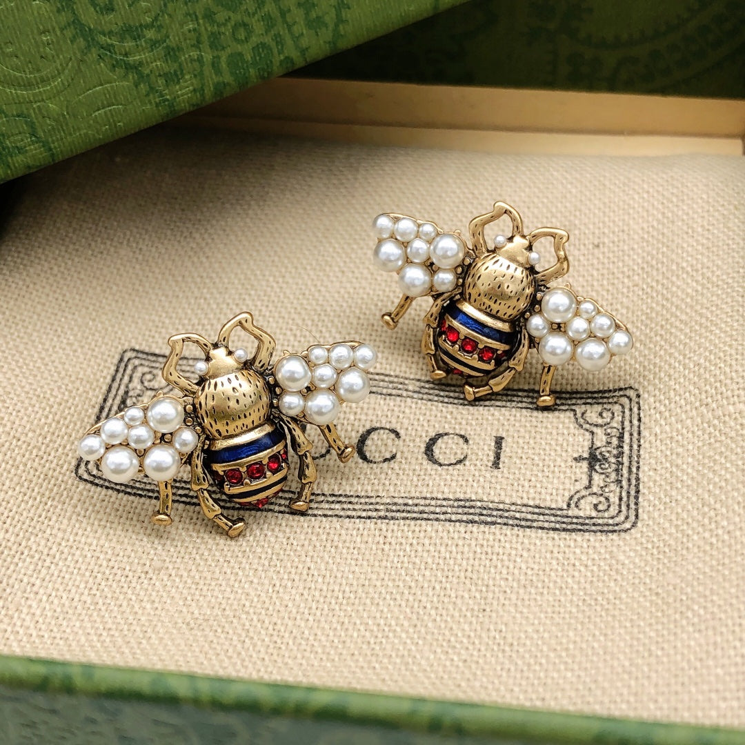 fashion accessory for women - alternate angle view 7