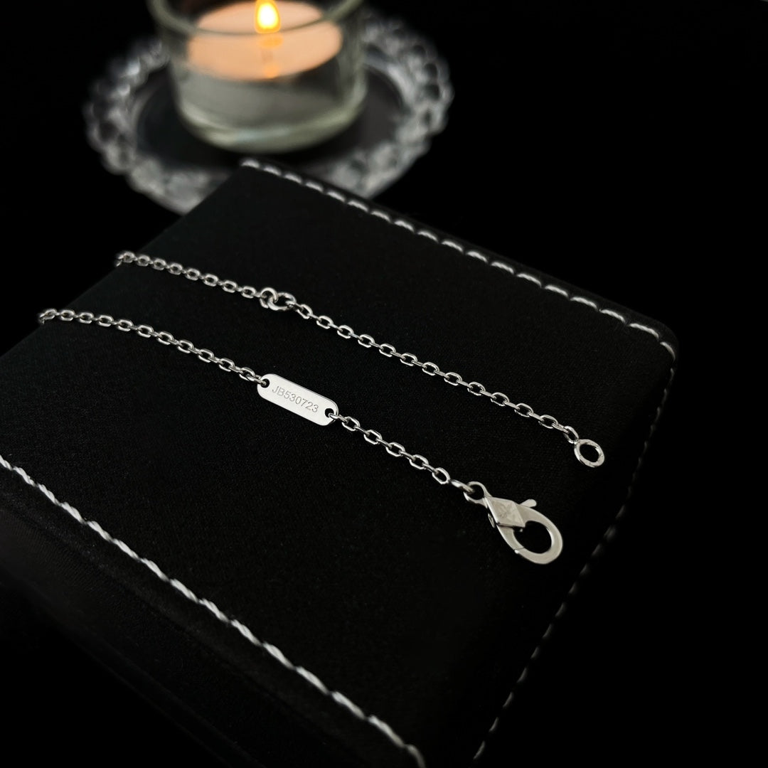 gold resin clover Necklace for women - alternate angle view 9