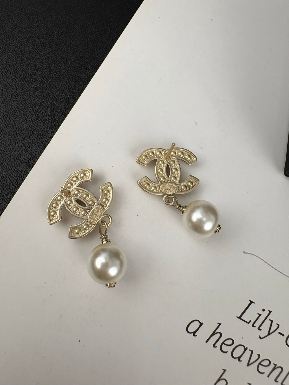 beige double c Pendant for women - alternate angle view 6