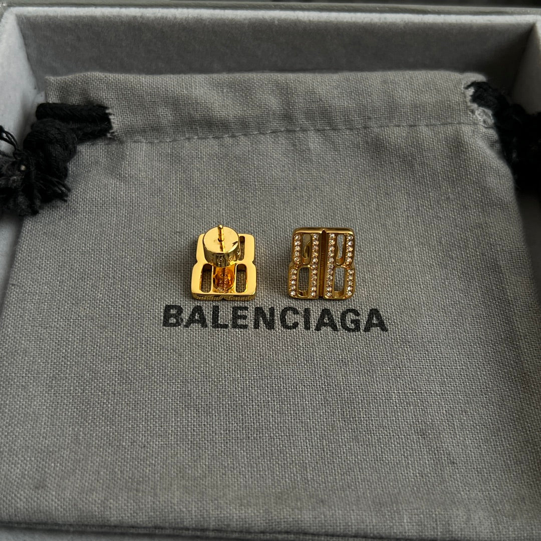 gold luxury Stud Earrings for women - alternate angle view 6