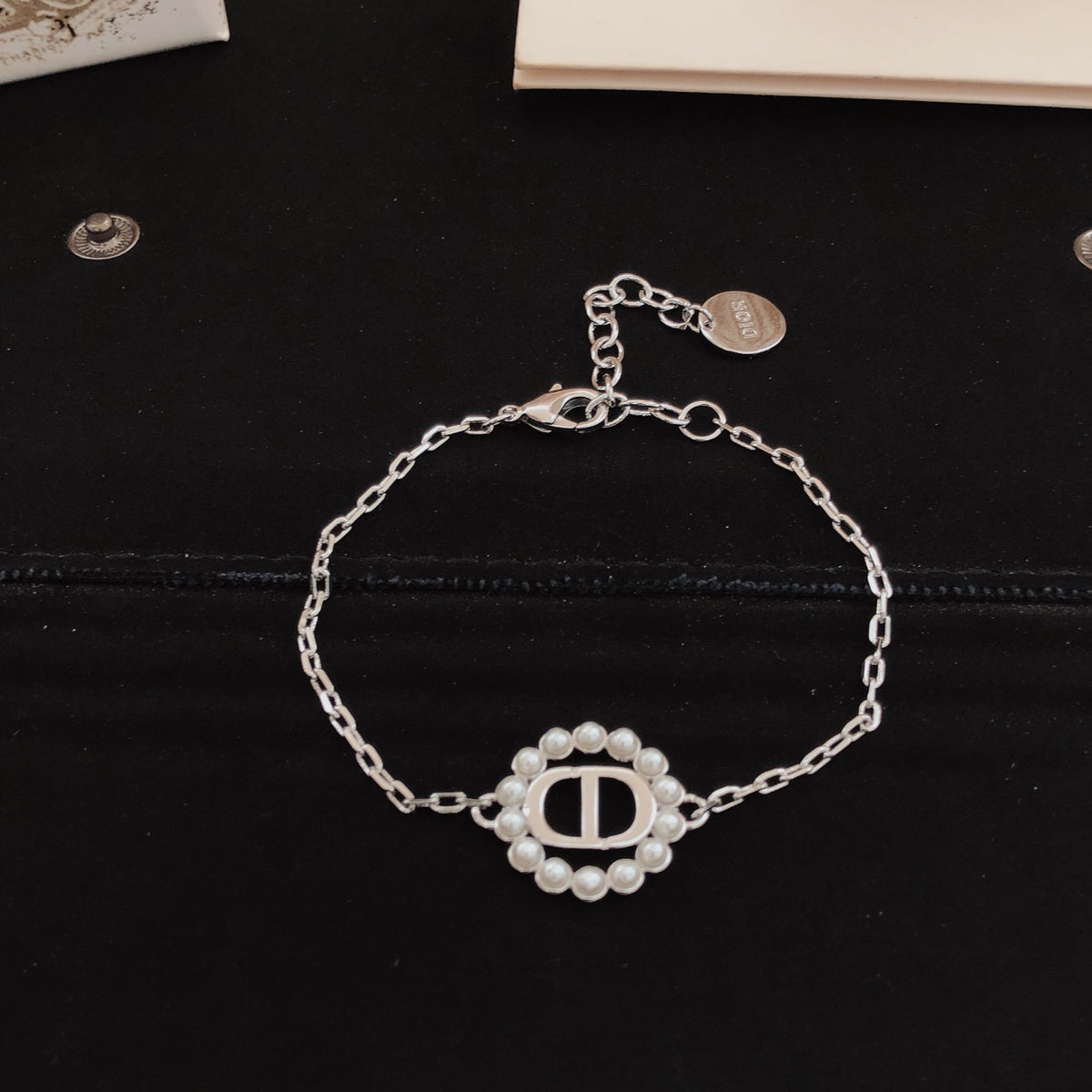 beige brass Bracelet for women - alternate angle view 5