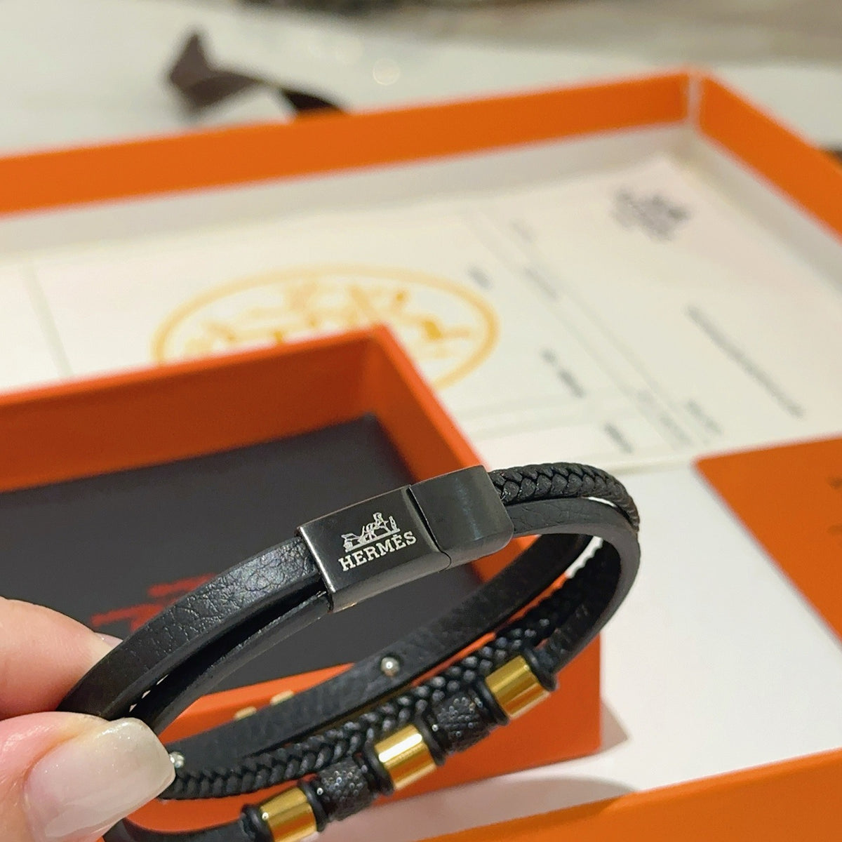 antique leather Bracelet for women - alternate angle view 9