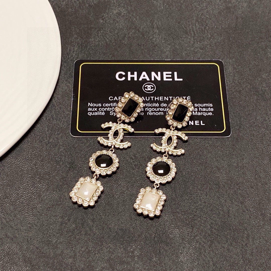 gold agate letter Stud Earrings for women - alternate angle view 9