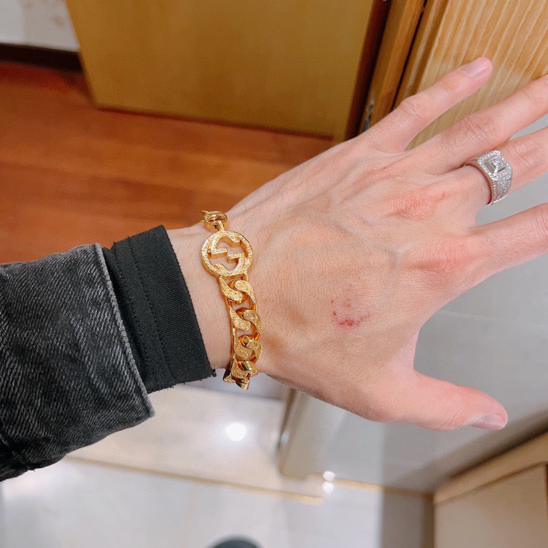 beige delicate Bracelet for men - alternate angle view 9