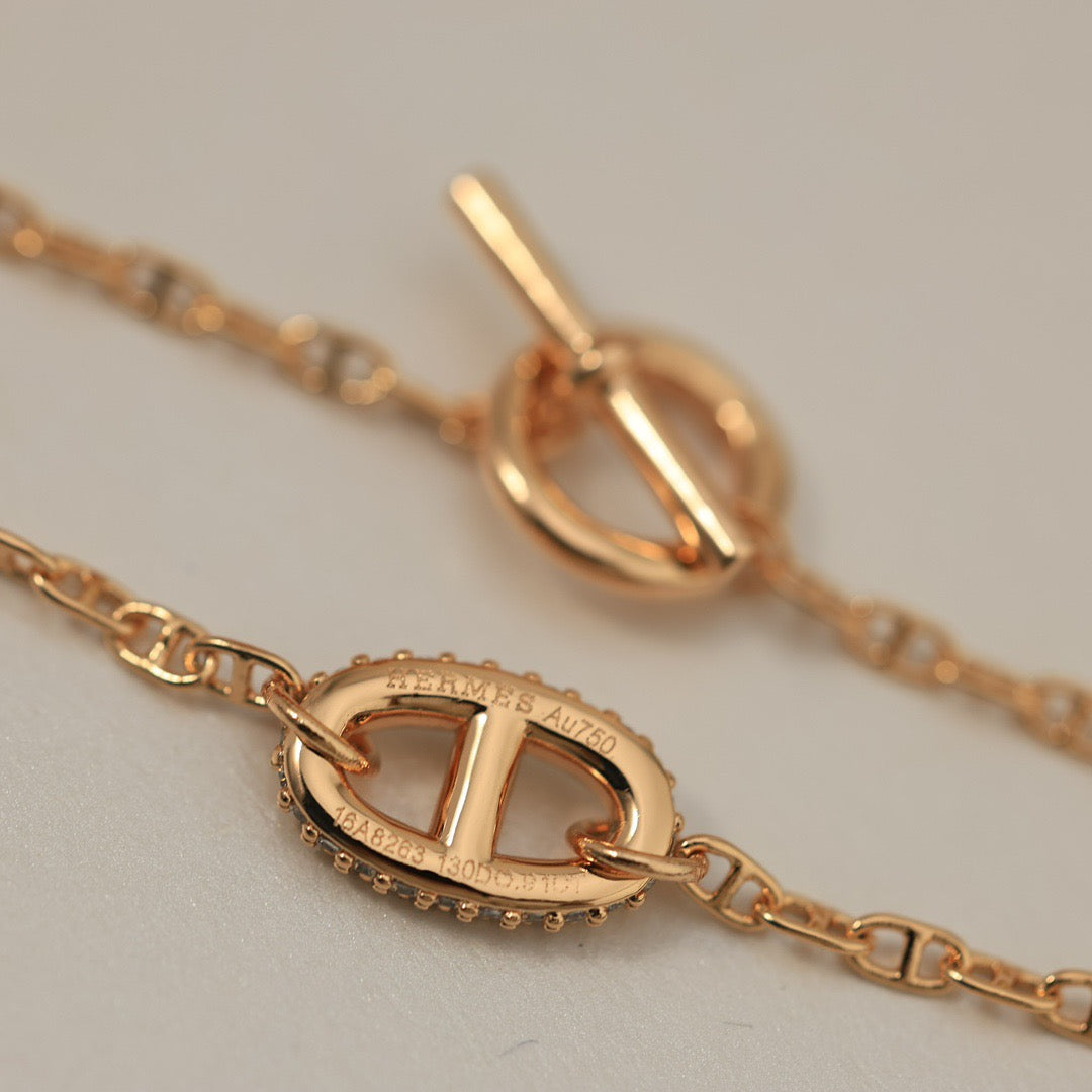 gold heart Bracelet for women - alternate angle view 9