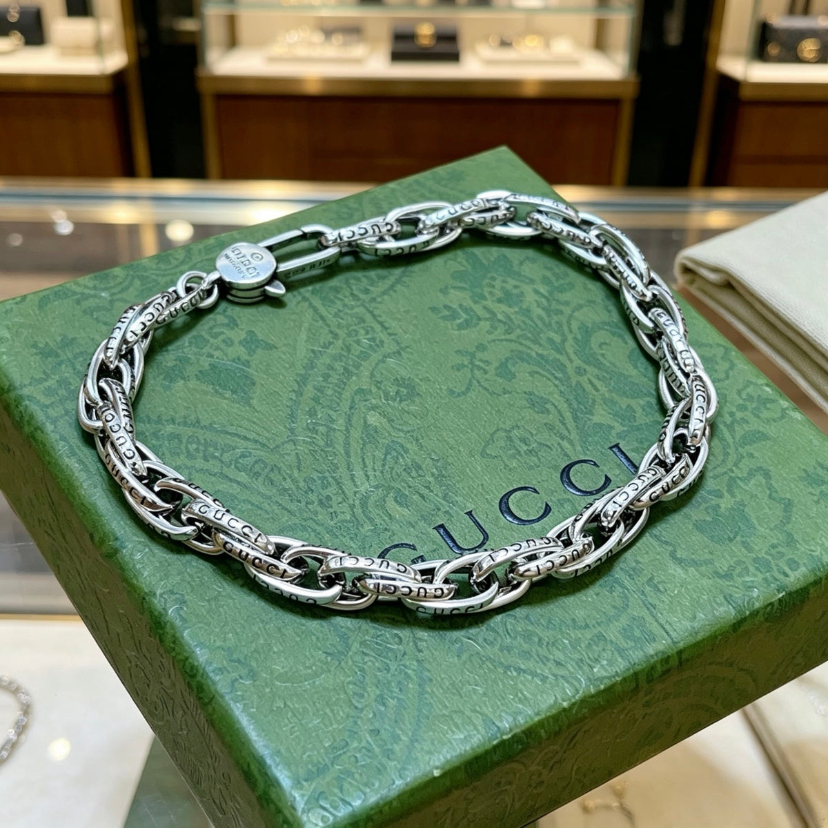 beige luxury Bracelet for men - alternate angle view 8
