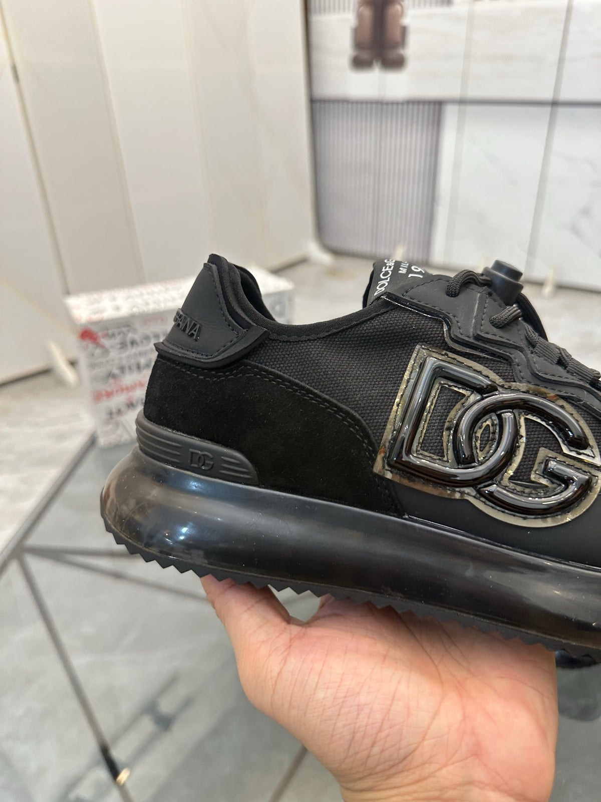 Dolce & Gabbana DG Low-Top Casual Shoes