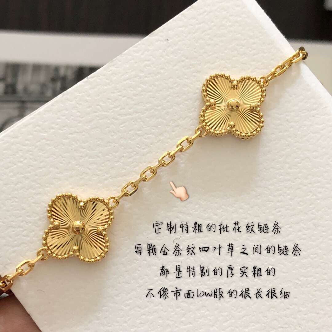 gold clover Bracelet for women - alternate angle view 3
