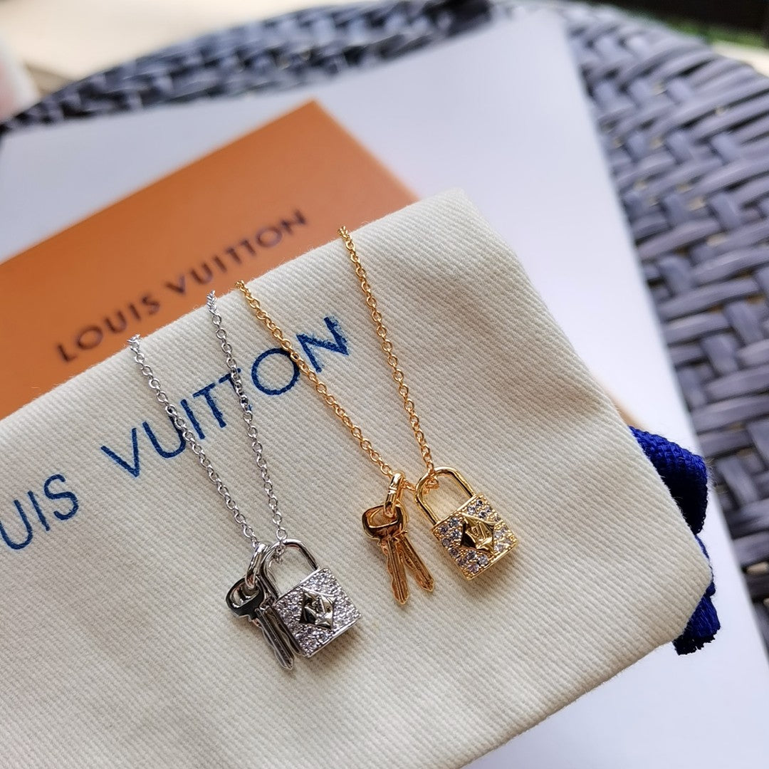 crystal unique Necklace for women - product detail view