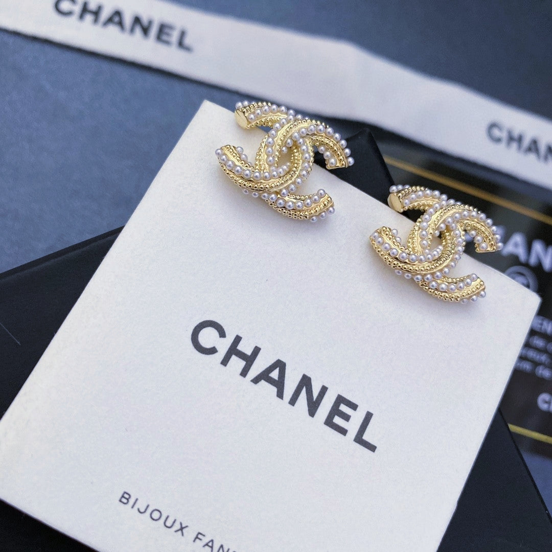 pearl letter Drop Earrings for women - alternate angle view 3