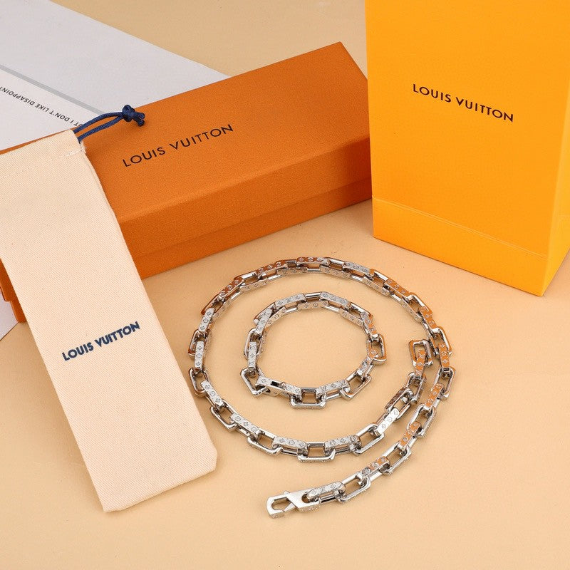 silver metal delicate Necklace for women - alternate angle view 6