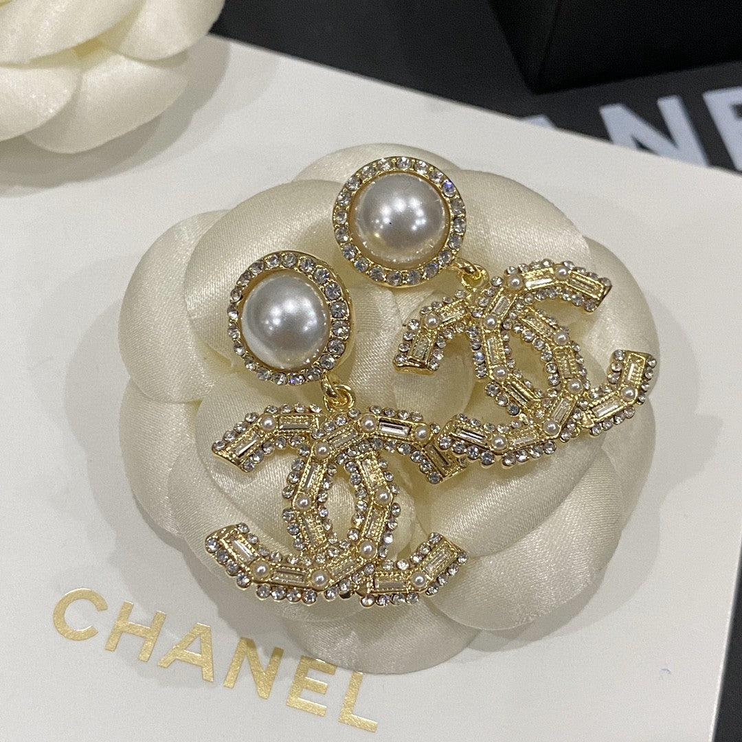 pearl floral Stud Earrings for women - alternate angle view 3