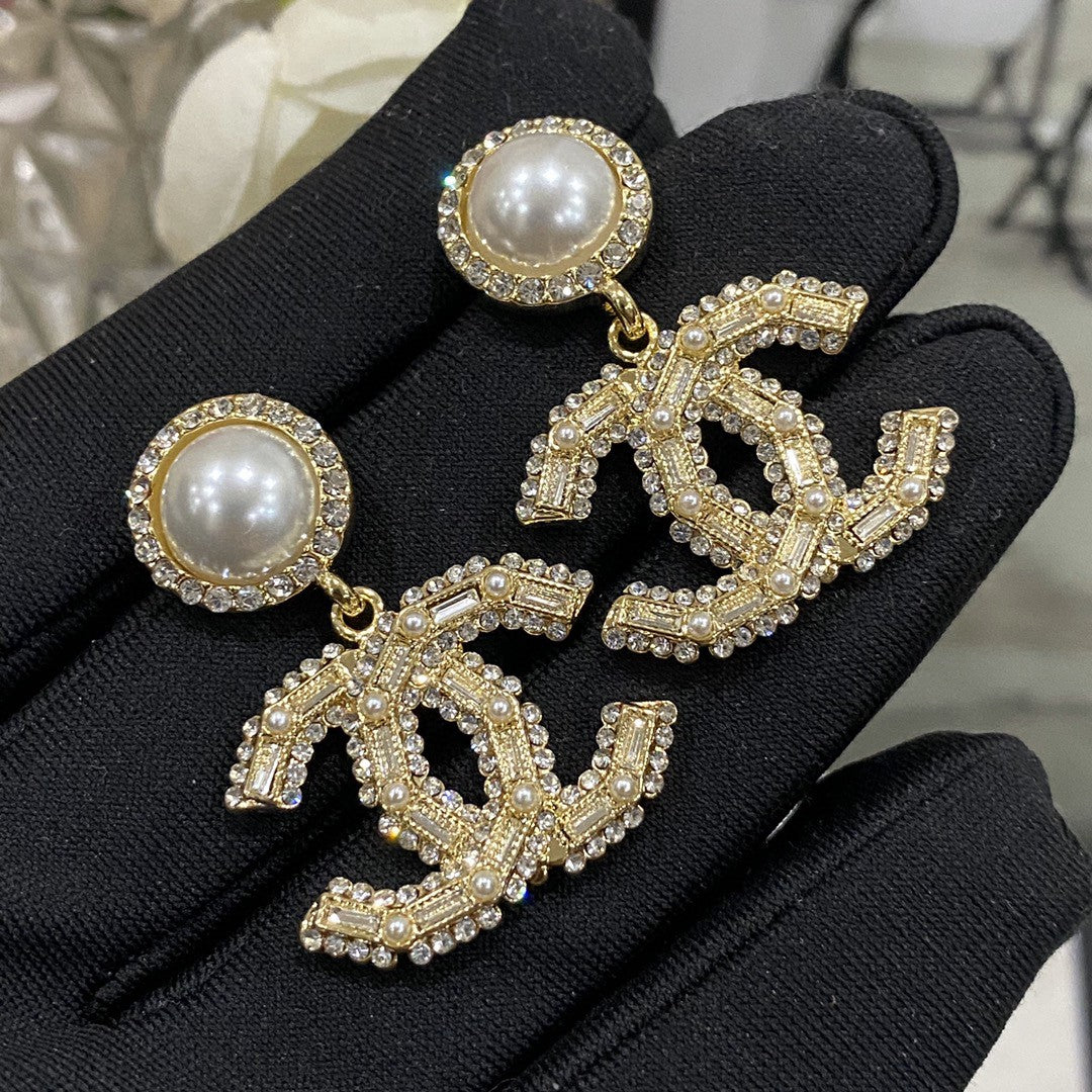 pearl floral Stud Earrings for women - alternate angle view 4