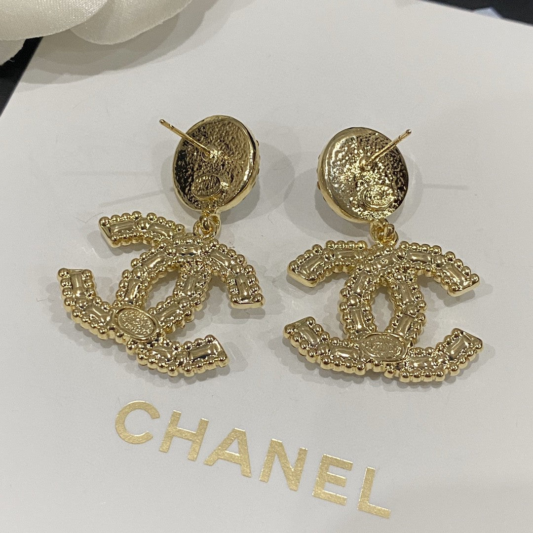 pearl floral Stud Earrings for women - alternate angle view 5