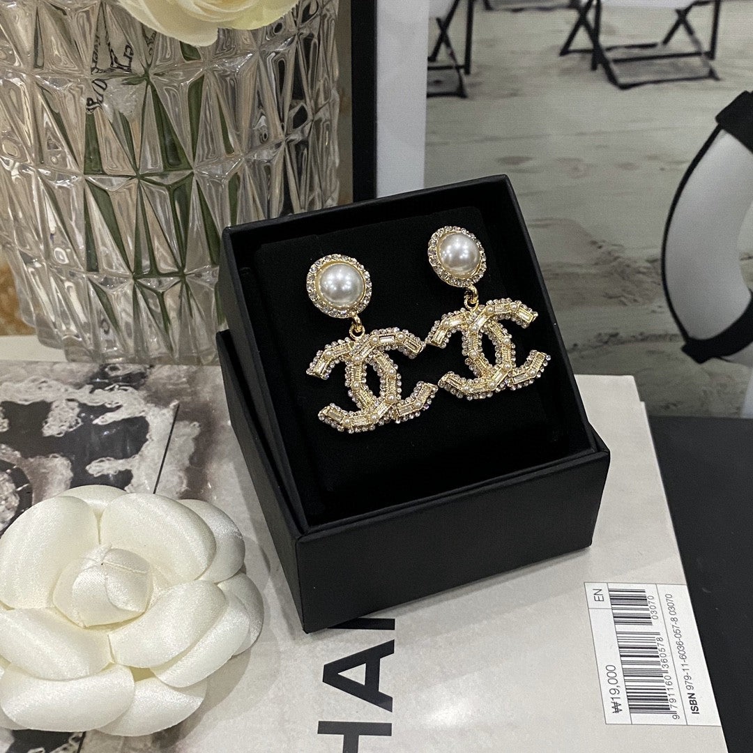 pearl floral Stud Earrings for women - alternate angle view 6