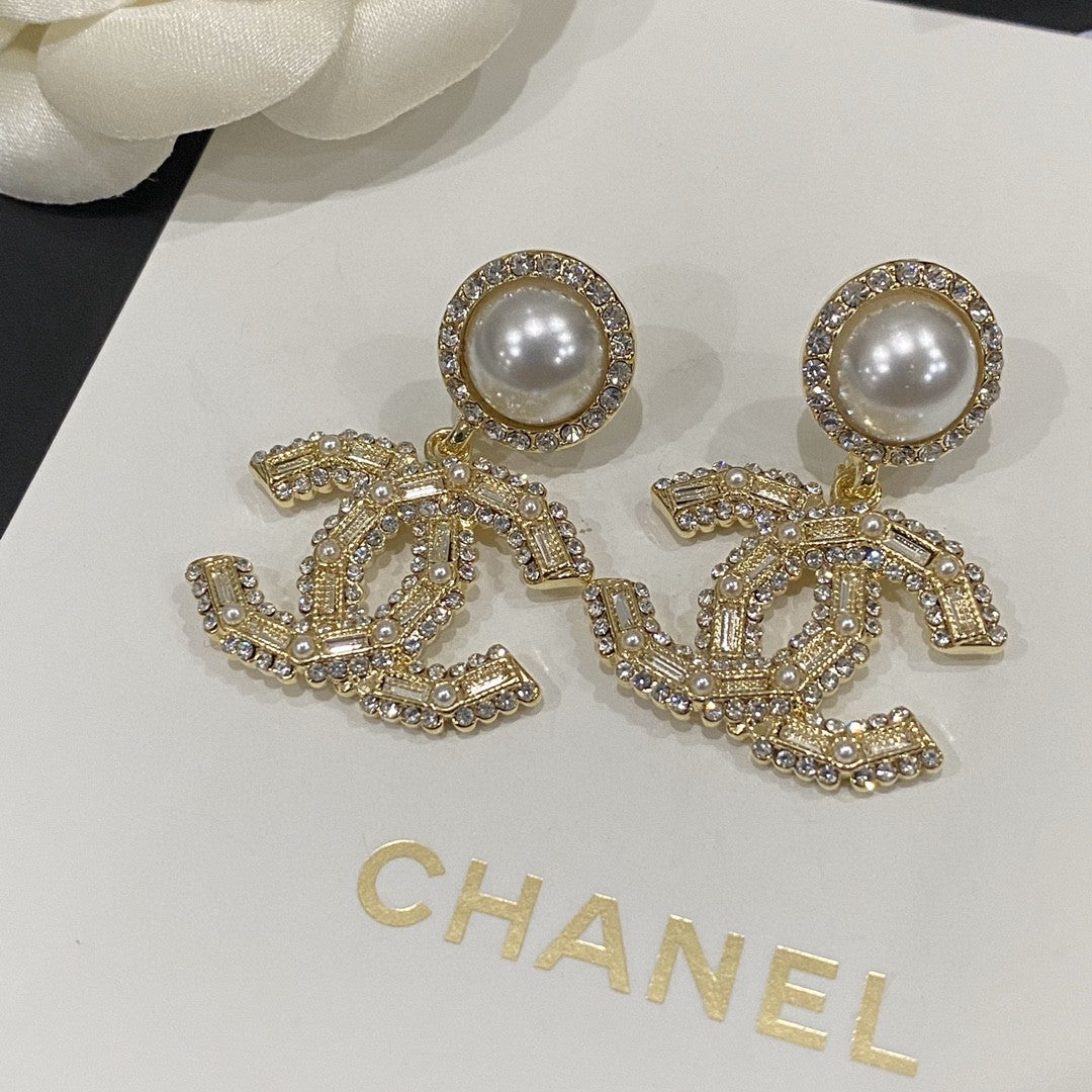 pearl floral Stud Earrings for women - alternate angle view 7