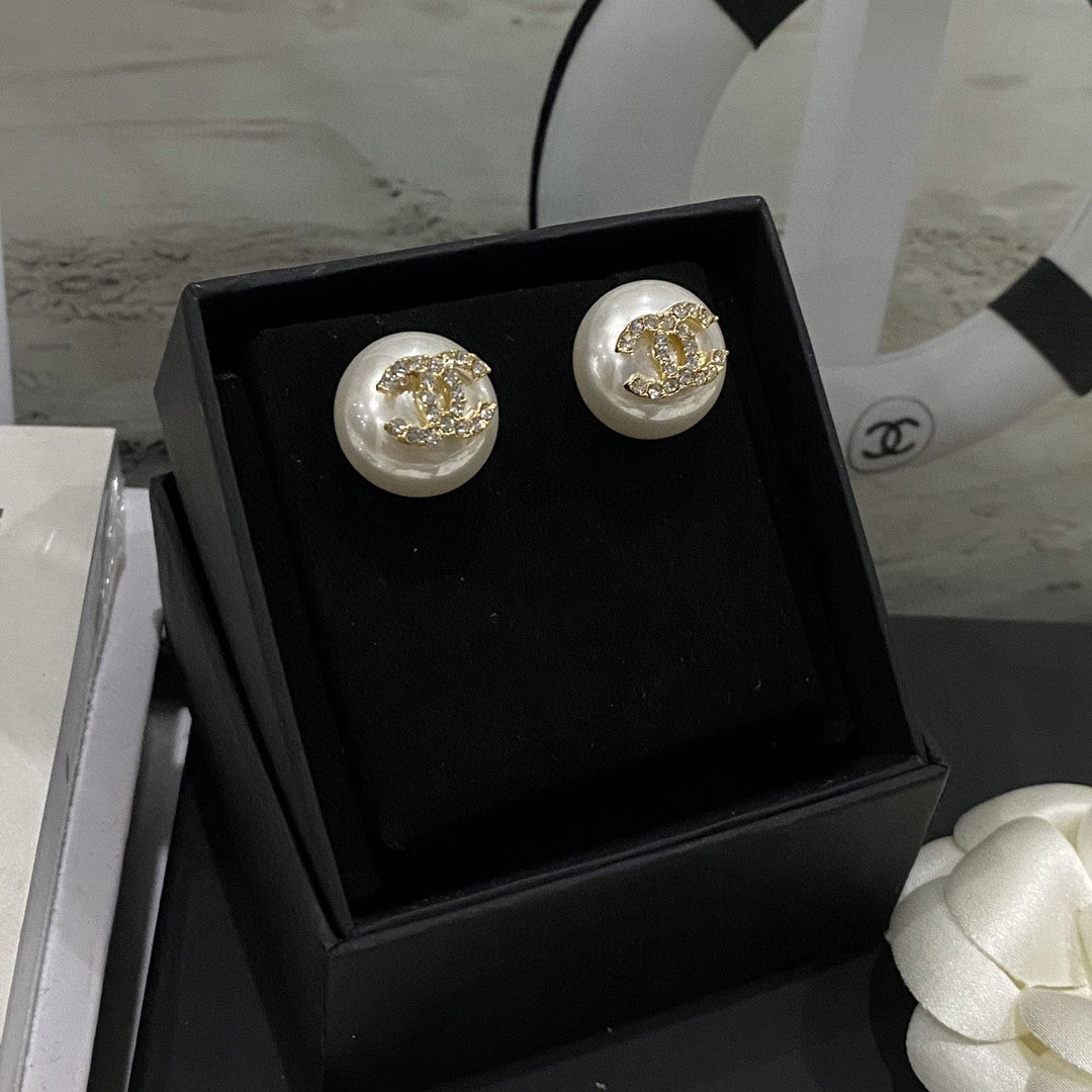 yellow sterling silver floral Stud Earrings for women - product detail view