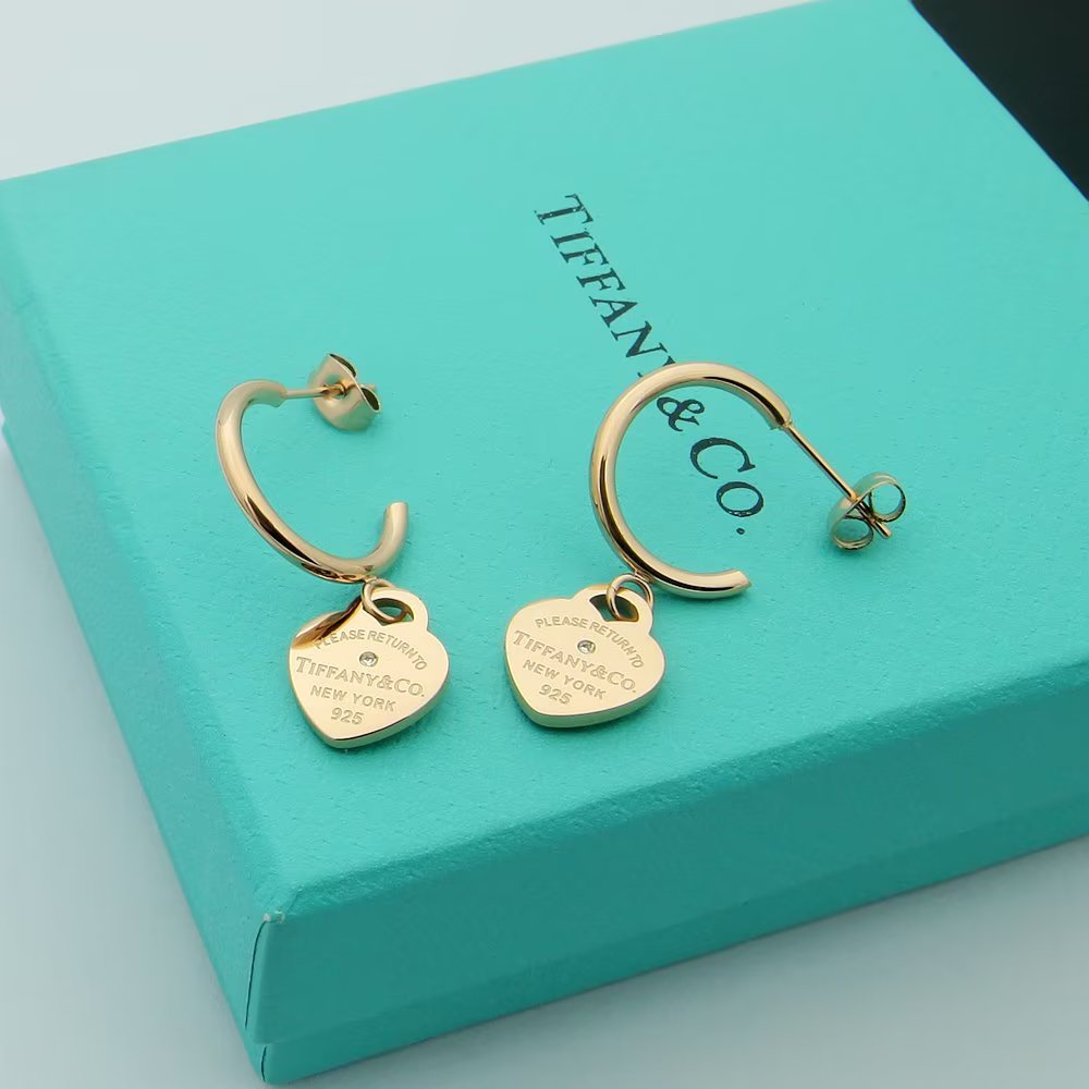 crystal heart Stud Earrings for women - alternate angle view 8
