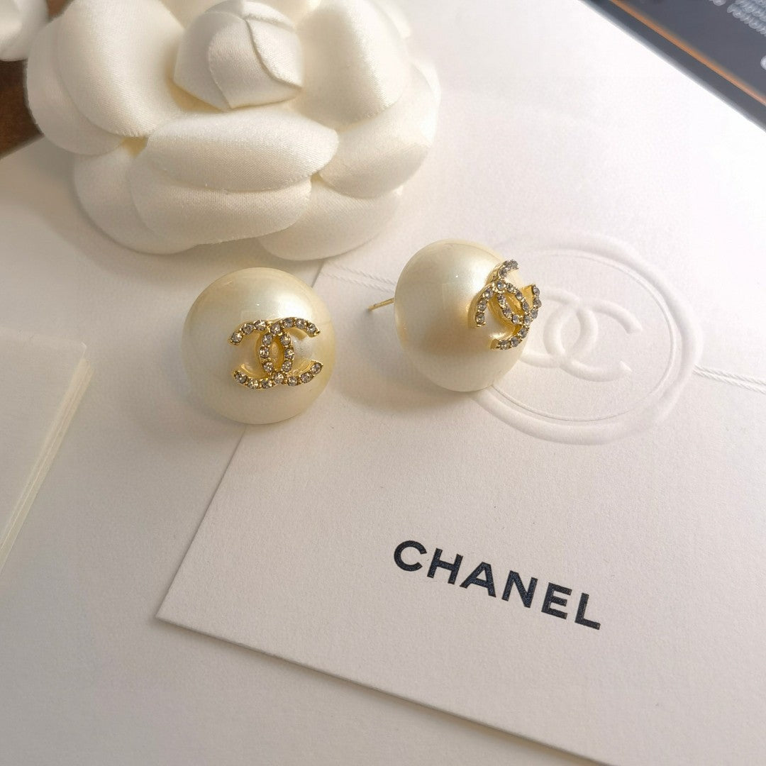 yellow sterling silver floral Stud Earrings for women - alternate angle view 8