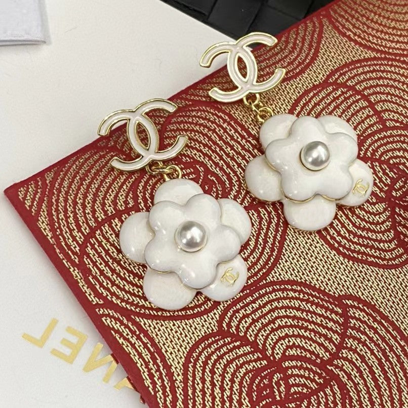 pearl floral Drop Earrings for women - alternate angle view 8