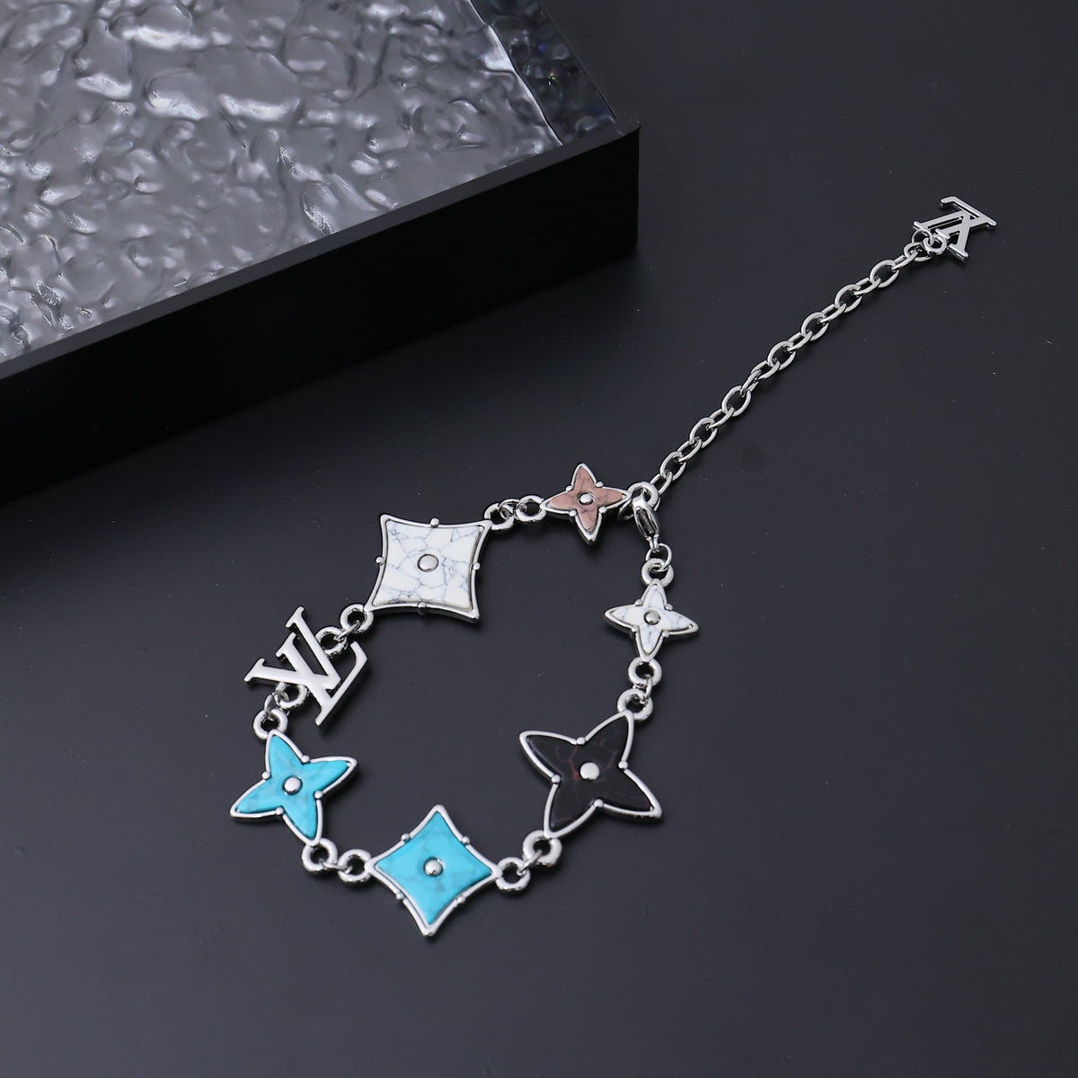 multicolor Necklace for women - alternate angle view 2