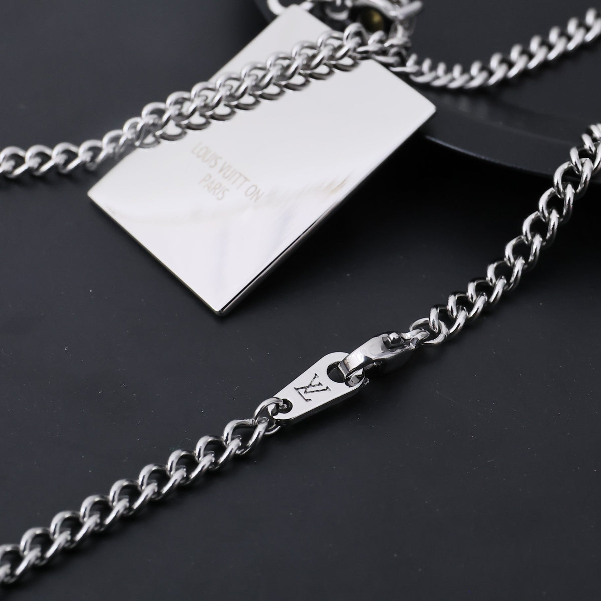 silver enamel floral Pendant for men - alternate angle view 7