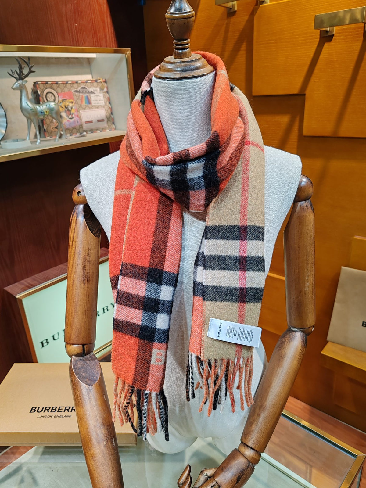 multicolor velvet versatile Scarf for men - product detail view