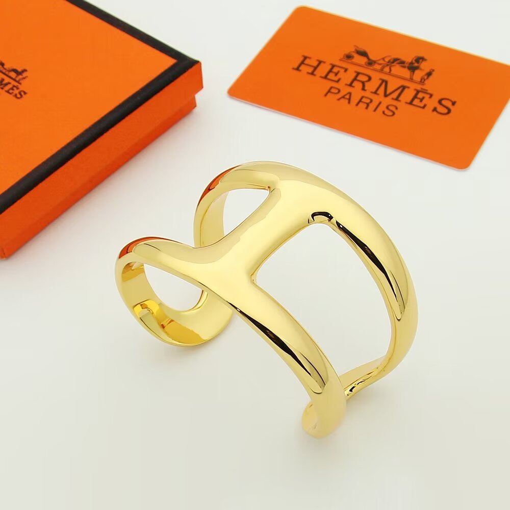 gold fresh Bangle for women - alternate angle view 7