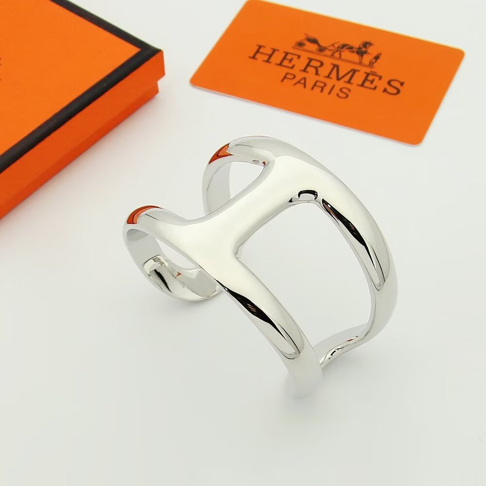 gold fresh Bangle for women - alternate angle view 6