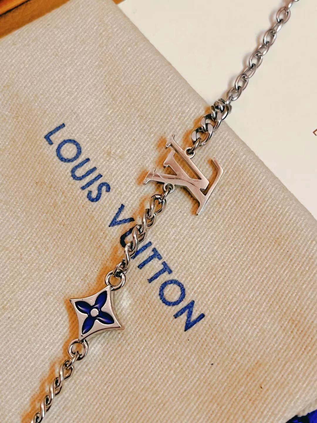 gold metal floral Bracelet for women - alternate angle view 9