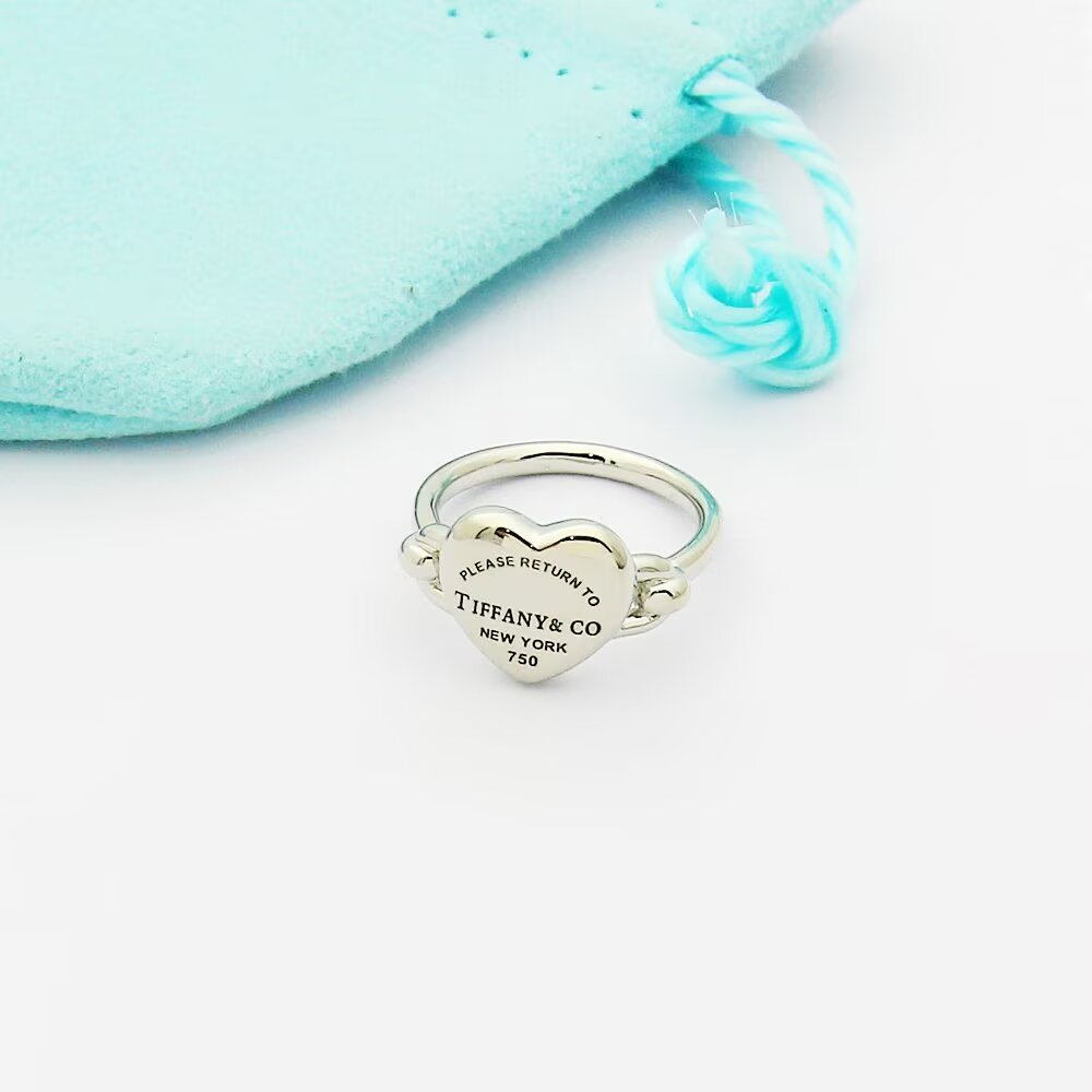 gold heart Ring for women - alternate angle view 7