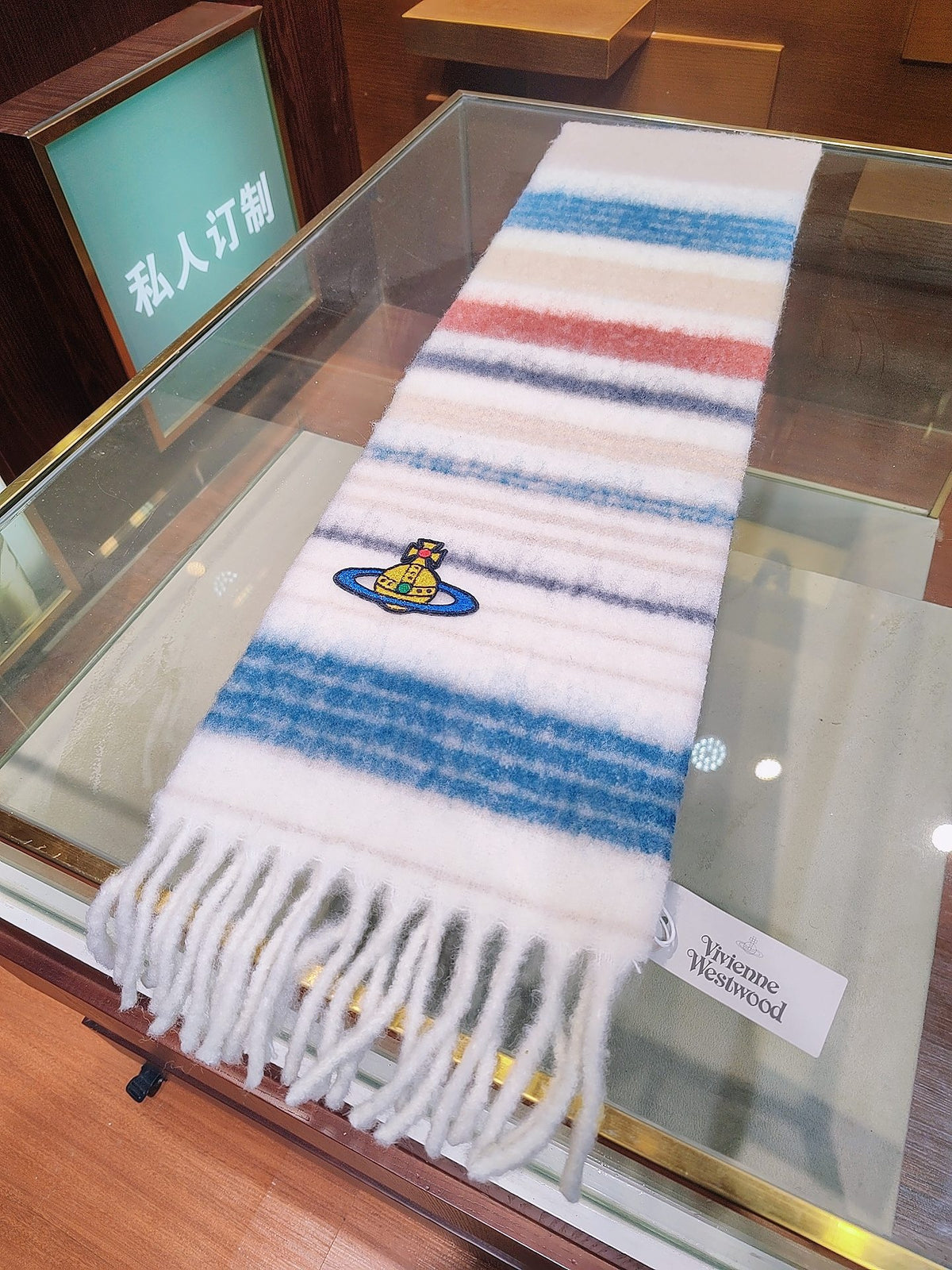 minimalist Scarf for women - alternate angle view 9