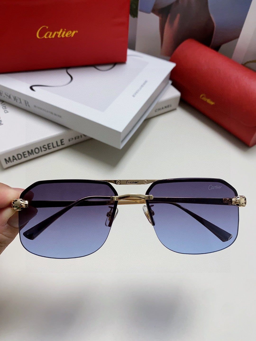 gold metal sun Sunglasses for men - alternate angle view 4
