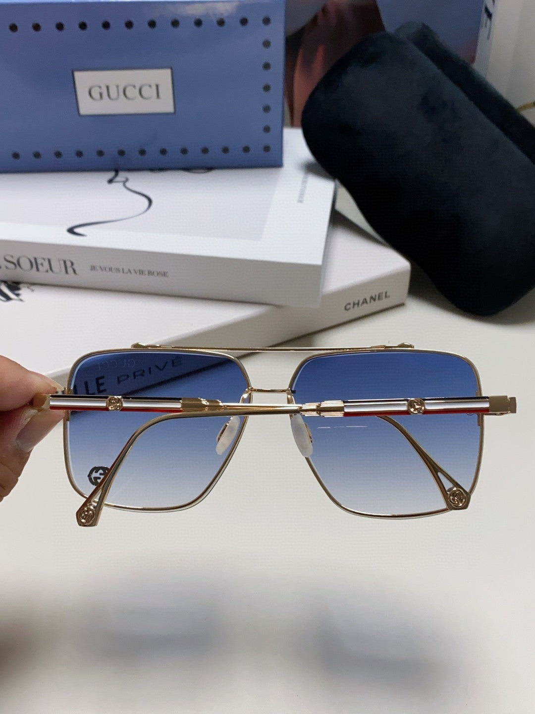 gold metal sun Sunglasses for men - alternate angle view 5