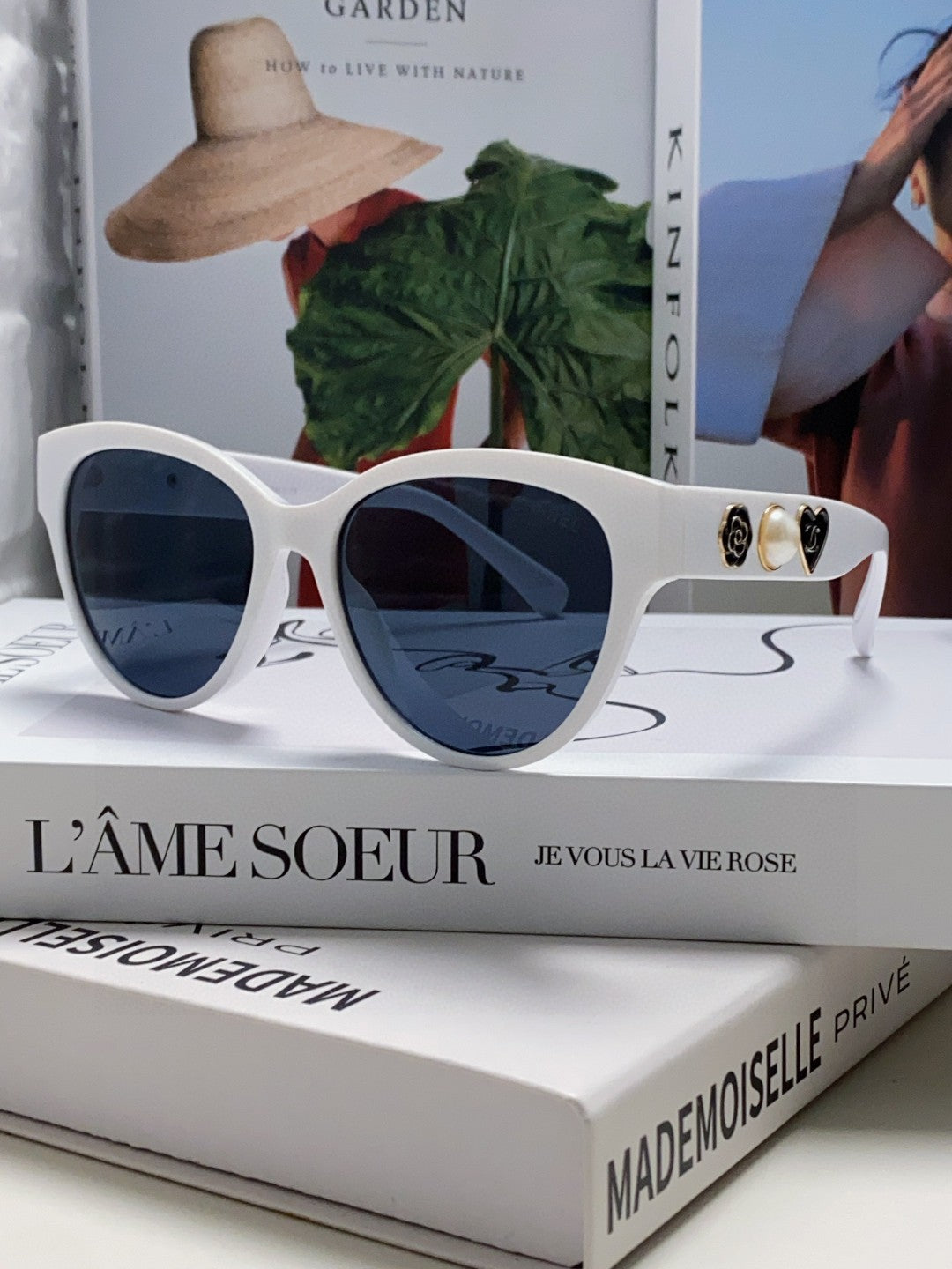 purple pearl heart Sunglasses for women - product detail view