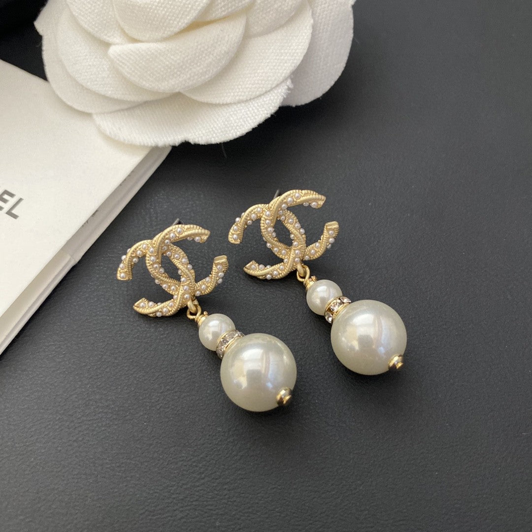 yellow sterling silver floral Stud Earrings for women - alternate angle view 5