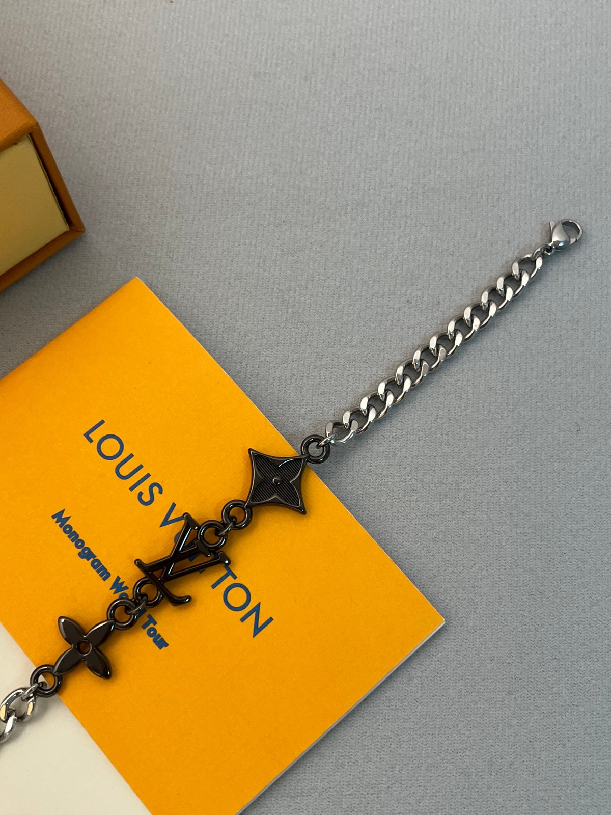 gold metal chain Bracelet for women - alternate angle view 5