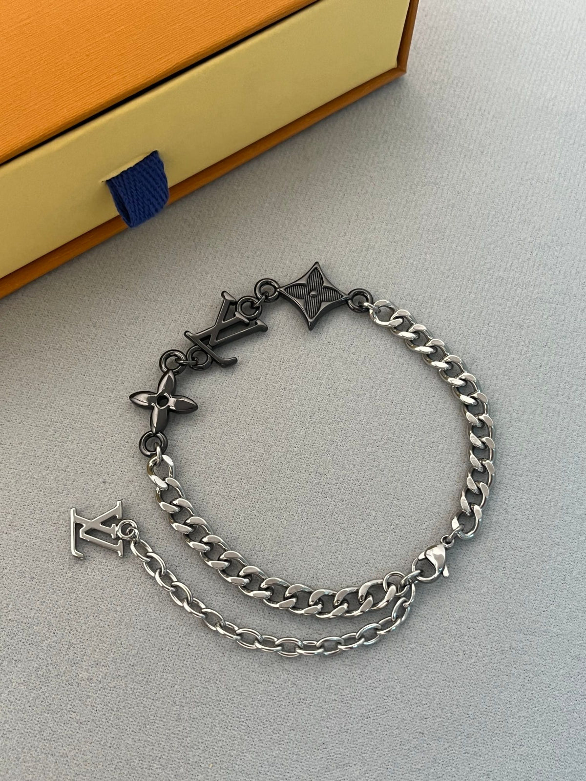 gold metal chain Bracelet for women - alternate angle view 3