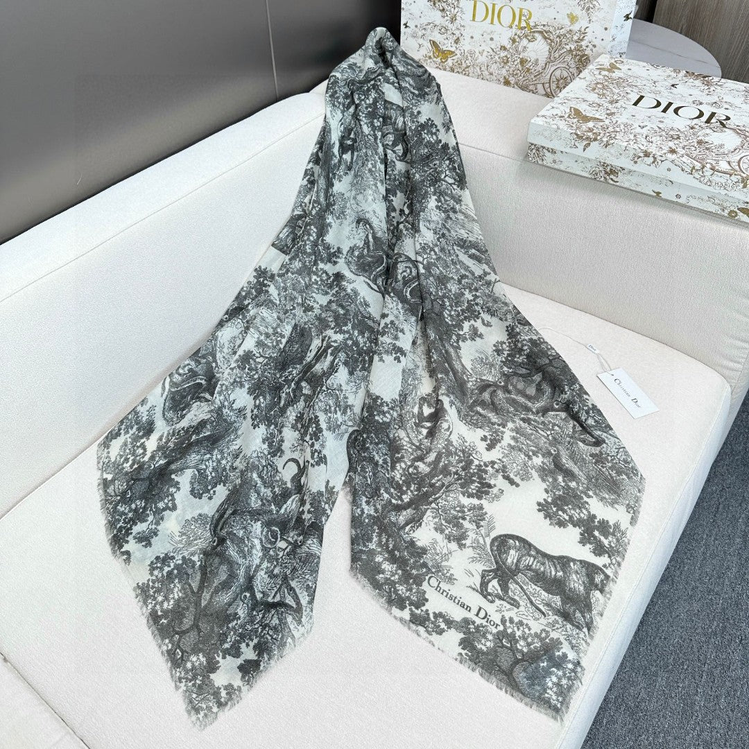 two-tone velvet elegant Shawl for women - alternate angle view 5